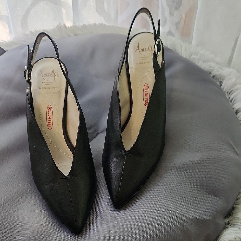 Amalfi By Rangoni Black Slingback Heels
